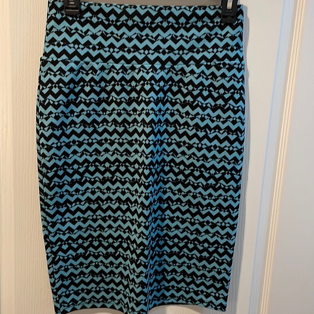 Super cute blue and black Lula roe Cassie skirt